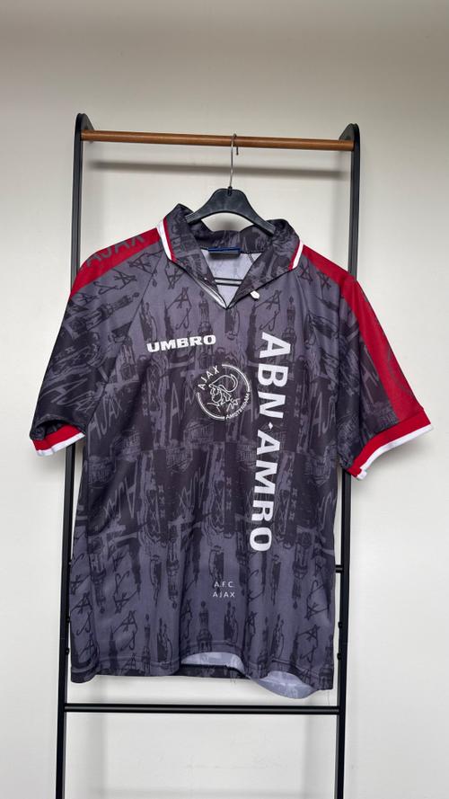 Ajax Away — 1 of 4