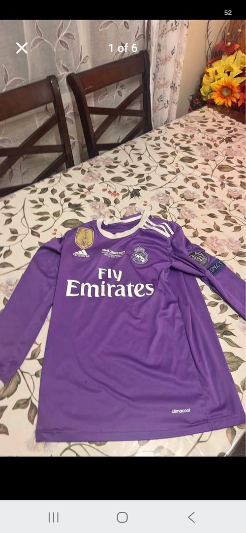 Real Madrid Third — 1 of 5