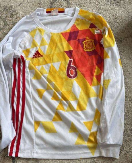 Spain · 2016/17 · Away · M away