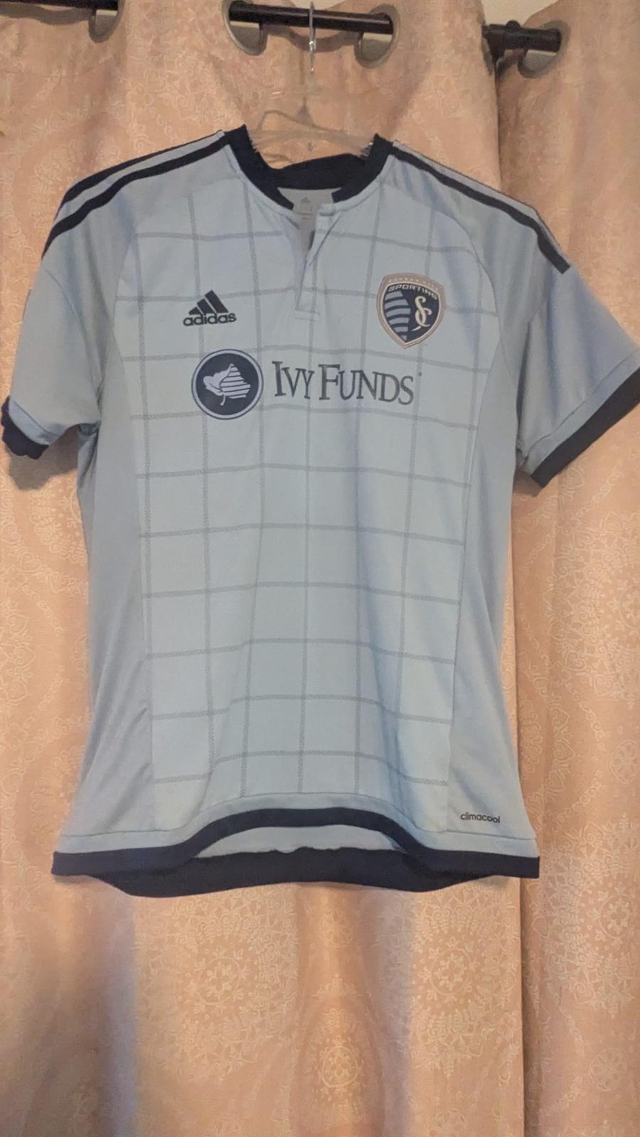 2015/16 home — 1 of 4