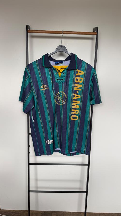 Ajax Away — 1 of 4