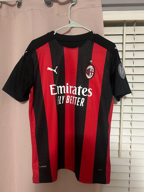 AC Milan Home — 1 of 3